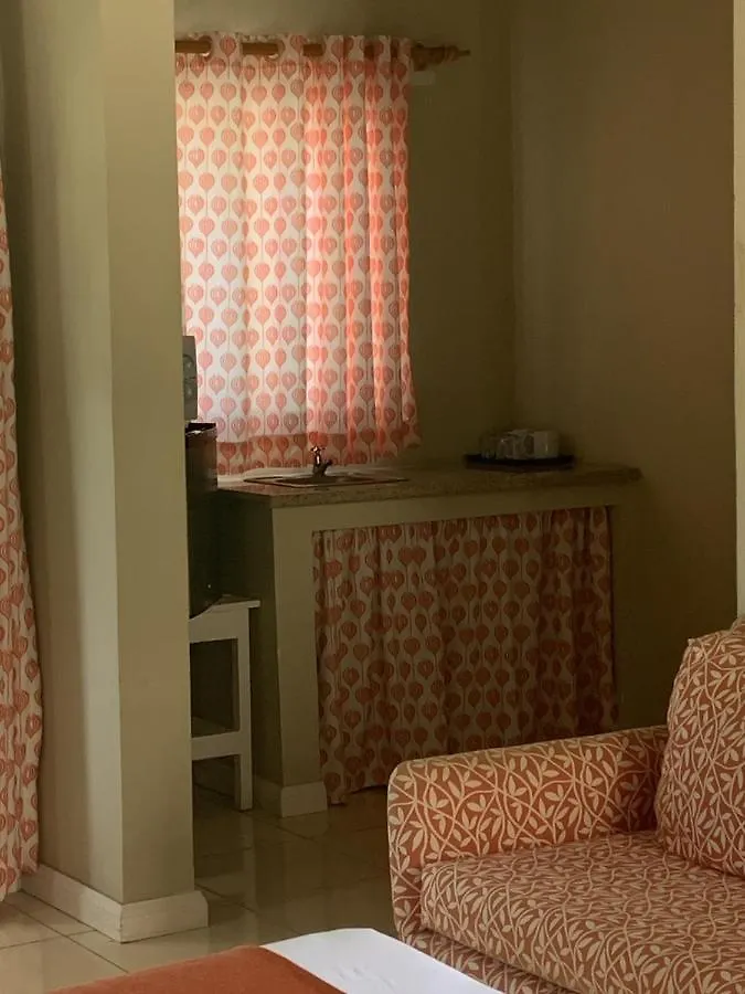 King Suite At Oceanview Resort In Jamaica - Enjoy 7 Miles Of White Sand Beach! Negril Giamaica